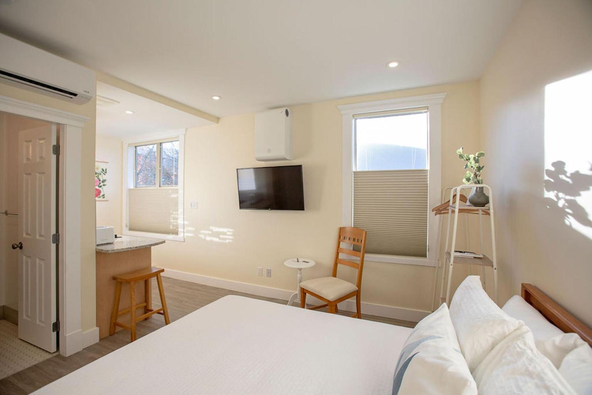 Stirling All Suites Hotel Нельсон Номер фото
